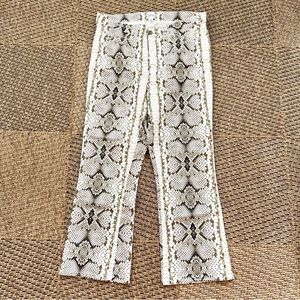 J. Crew Kickout Crop Pant-Size 32